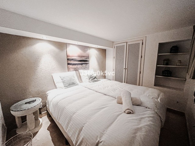 Maison mitoyenne avec 5 Chambres  à Estepona