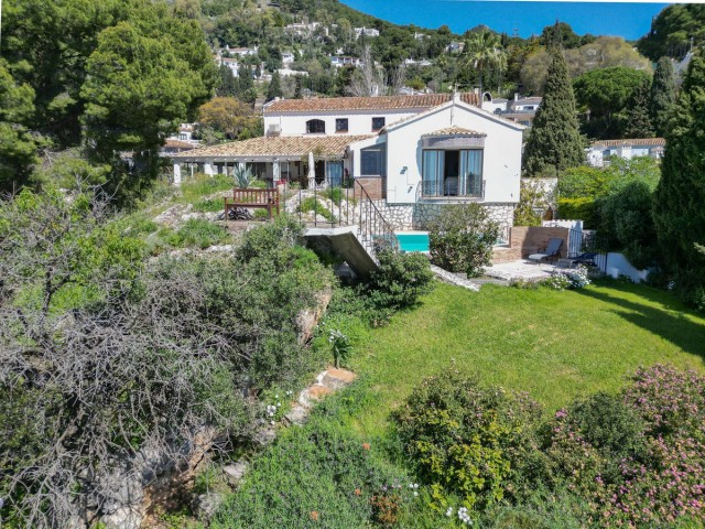 Villa con 4 Dormitorios  en Mijas