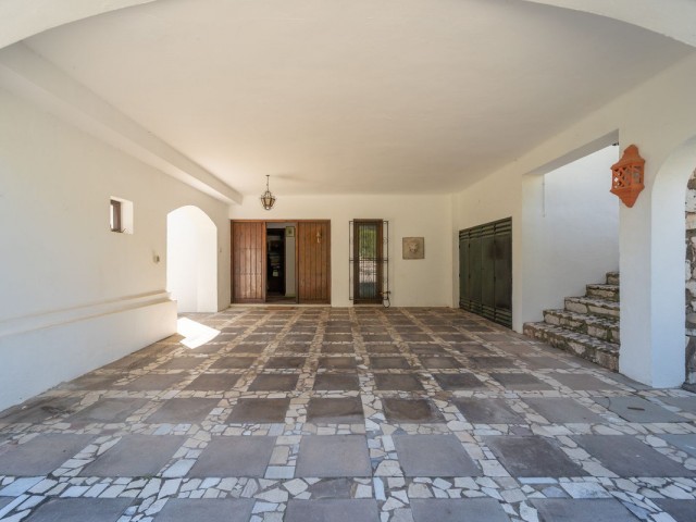 Villa con 4 Dormitorios  en Mijas