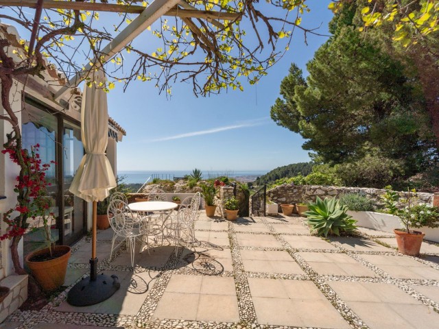 Villa con 4 Dormitorios  en Mijas