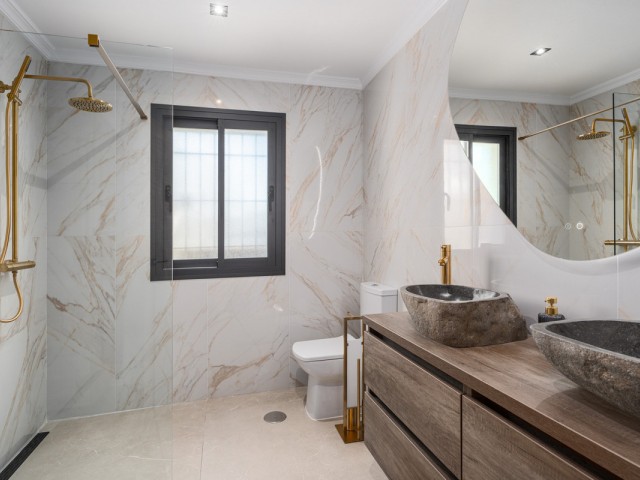 6 Slaapkamer Villa in Nueva Andalucía