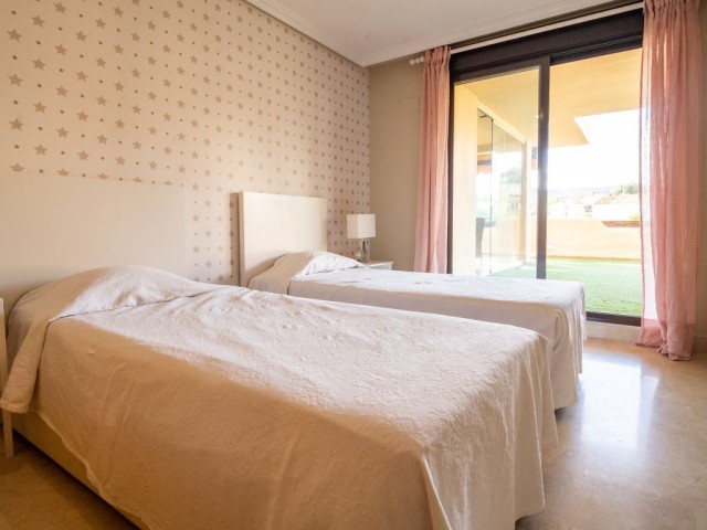 2 Bedrooms Apartment in Benahavís
