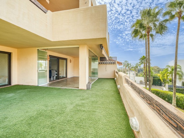 Apartment, Benahavis, R5049574