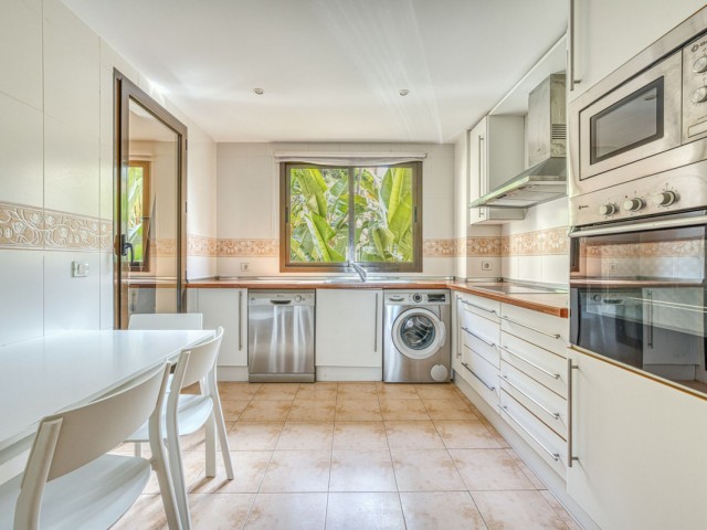 2 Schlafzimmer Apartment in Benahavís