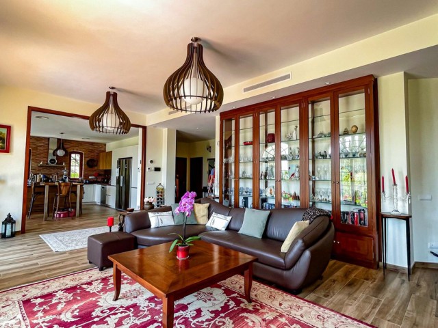 Villa avec 6 Chambres  à El Rosario