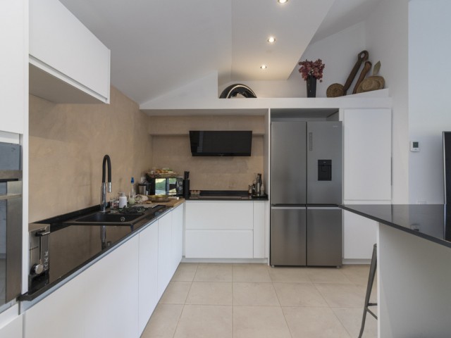 Villa con 9 Dormitorios  en Marbella