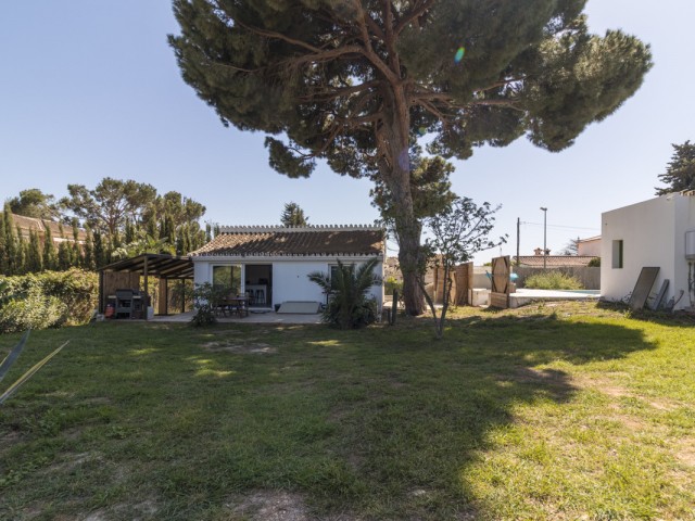 Villa con 9 Dormitorios  en Marbella