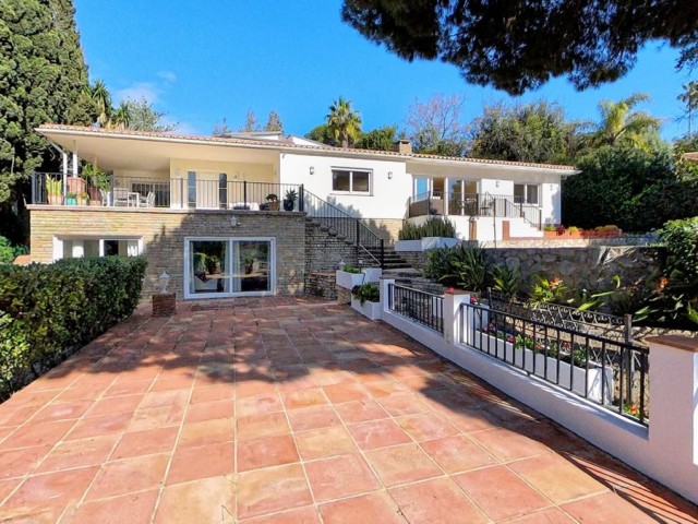 4 Sovrums Villa i Cabopino