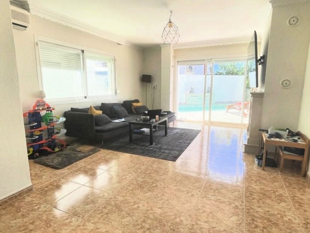3 Sovrums Villa i Nueva Andalucía