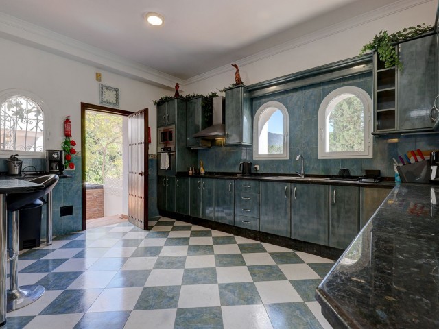6 Slaapkamer Villa in Benahavís