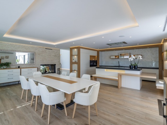 7 Schlafzimmer Villa in El Paraiso