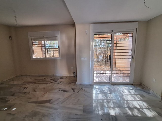 3 Makuuhuoneen Rivitalo Calahonda