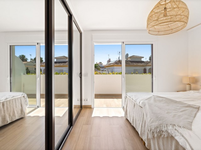 4 Schlafzimmer Reihenhaus in San Pedro de Alcántara