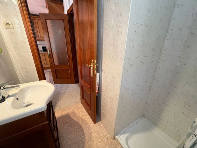 Villa con 5 Dormitorios  en Alhaurín de la Torre