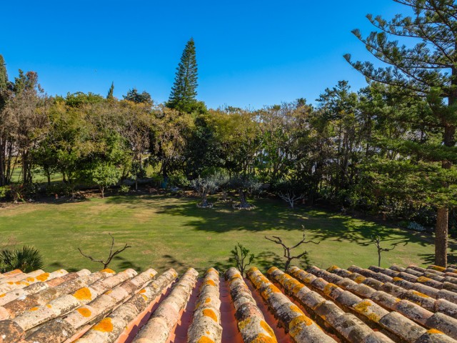 8 Sovrums Villa i New Golden Mile