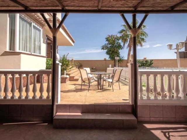 6 Bedrooms Villa in Benalmadena