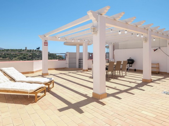 Ático con 3 Dormitorios  en Los Boliches