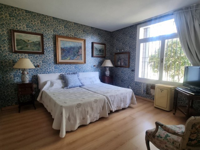 6 Soveroms Villa i Marbella