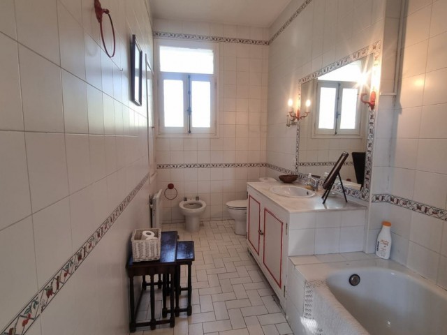 6 Soveroms Villa i Marbella