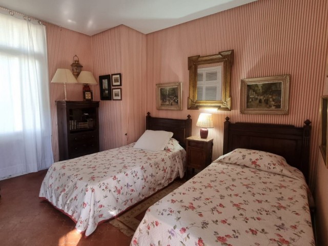6 Soveroms Villa i Marbella