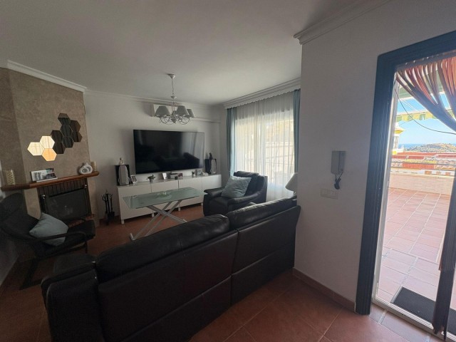 Maison mitoyenne avec 3 Chambres  à Benalmadena