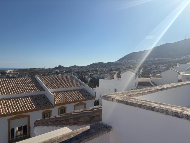 Maison mitoyenne avec 3 Chambres  à Benalmadena