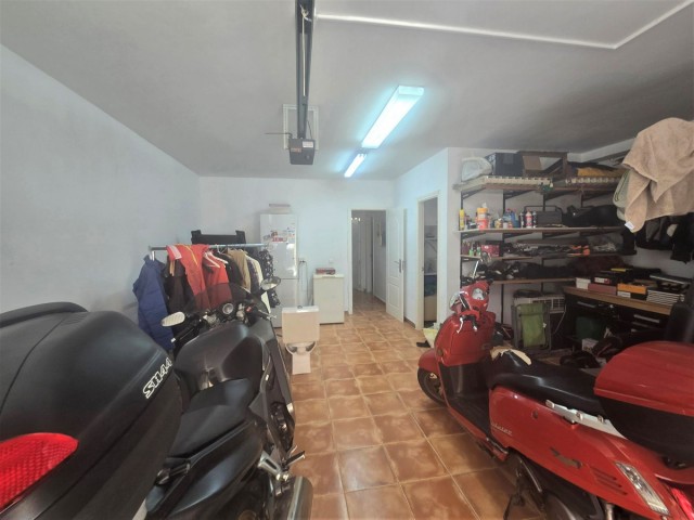 4 Bedrooms Villa in Playamar