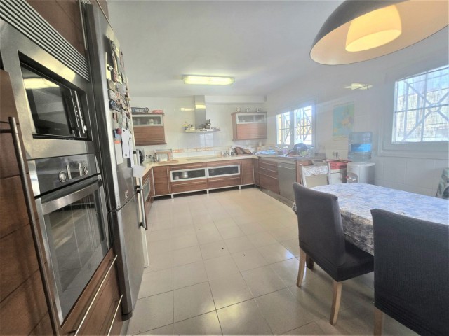 4 Bedrooms Villa in Playamar