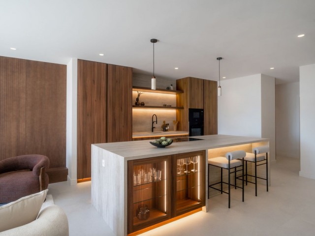 Appartement avec 4 Chambres  à Nueva Andalucía