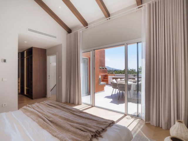 Appartement avec 4 Chambres  à Nueva Andalucía