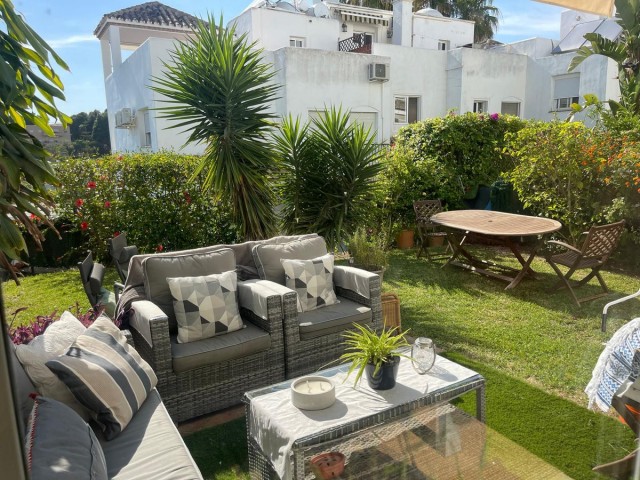 2 Schlafzimmer Reihenhaus in Estepona