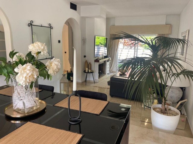 2 Schlafzimmer Reihenhaus in Estepona