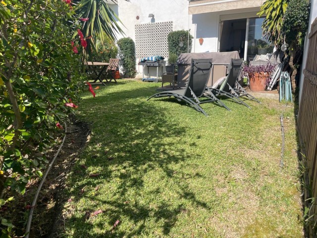 2 Schlafzimmer Reihenhaus in Estepona