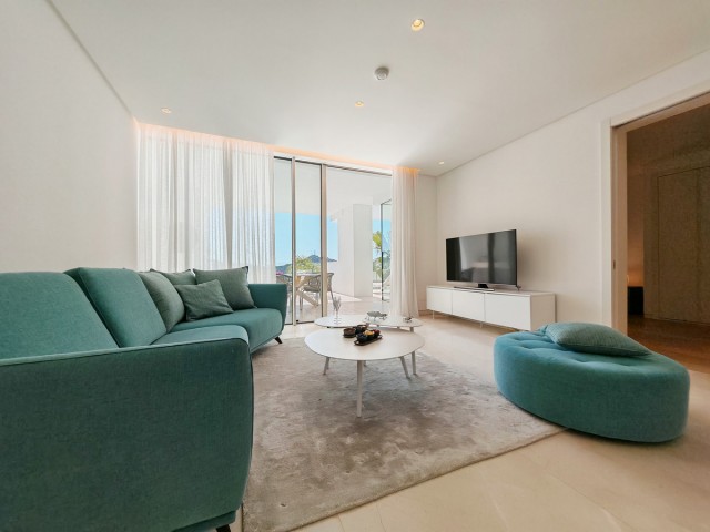 Apartamento con 2 Dormitorios  en Ojén