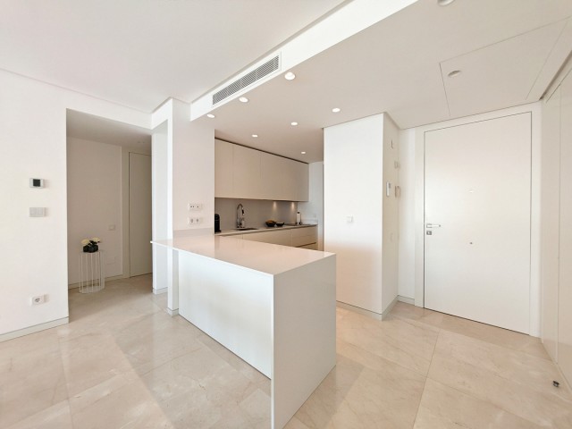 Apartamento con 2 Dormitorios  en Ojén