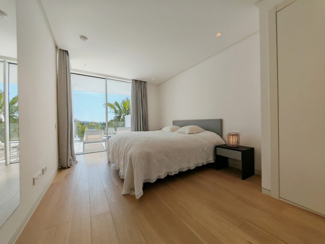 Apartamento con 2 Dormitorios  en Ojén