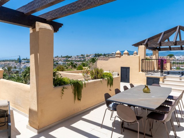 Apartamento con 3 Dormitorios  en Atalaya