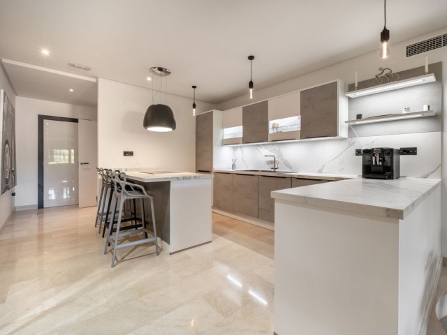 3 Schlafzimmer Apartment in Puerto Banús