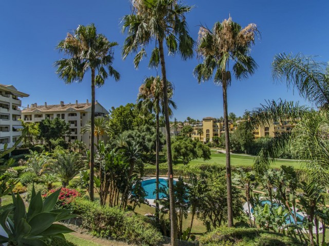 Huoneisto, Guadalmina Alta, R4766056