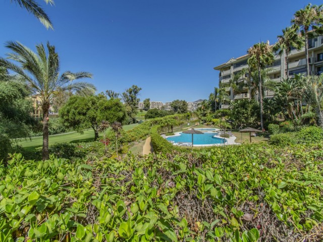 Huoneisto, Guadalmina Alta, R4766056