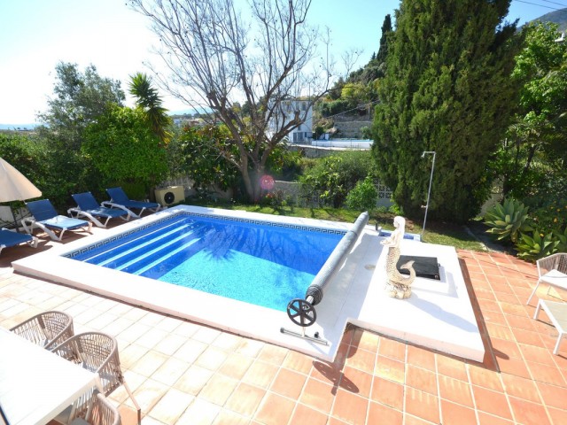 Villa con 3 Dormitorios  en Mijas