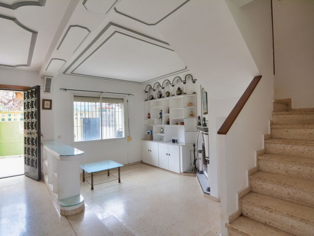 4 Bedrooms Townhouse in Fuengirola