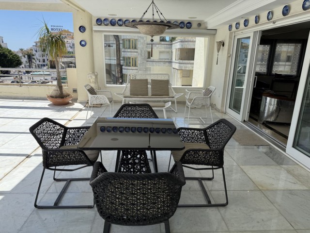 4 Sovrums Lägenhet i Puerto Banús