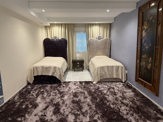 4 Makuuhuoneen Huoneisto Puerto Banús