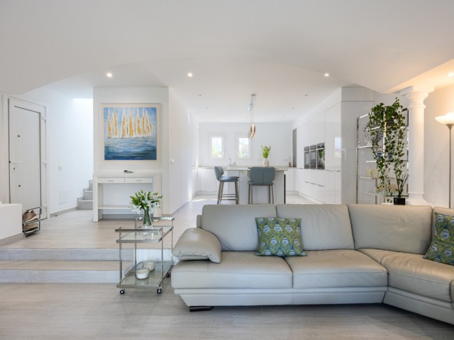Maison mitoyenne avec 3 Chambres  à Estepona