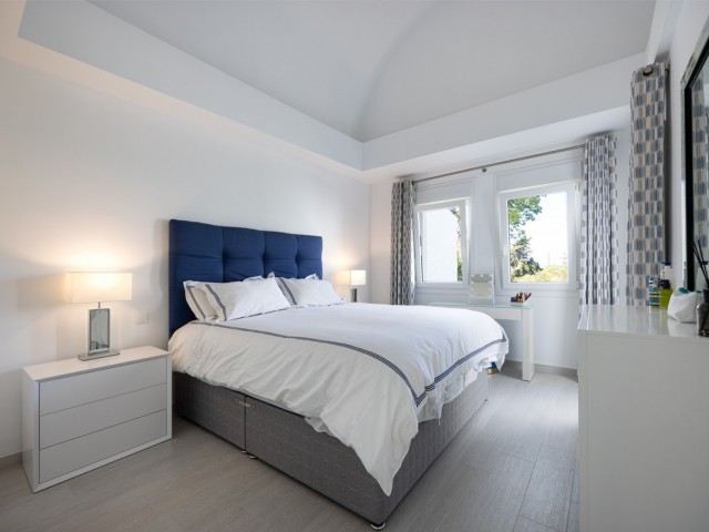 Maison mitoyenne avec 3 Chambres  à Estepona