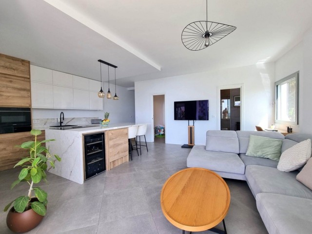 2 Bedrooms Apartment in Calahonda
