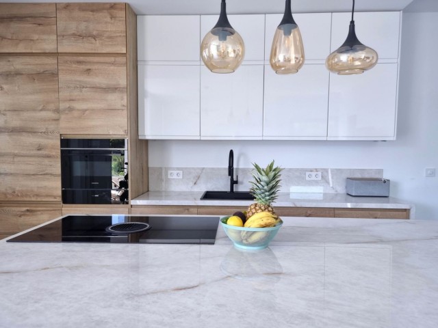 2 Bedrooms Apartment in Calahonda
