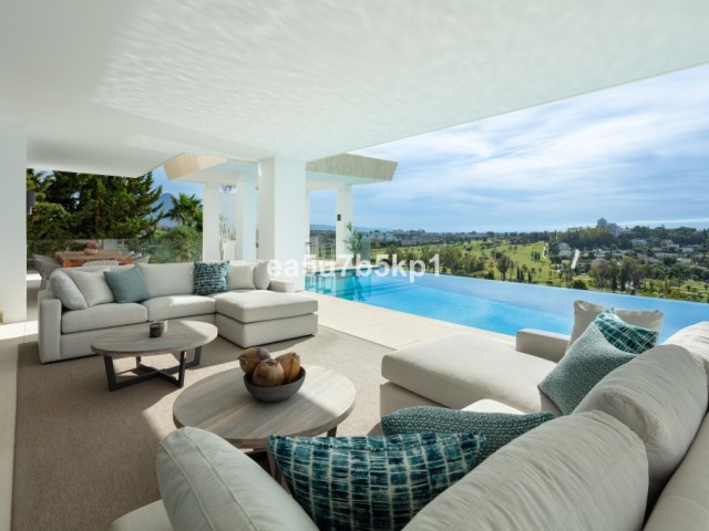 7 Bedrooms Villa in Benahavís