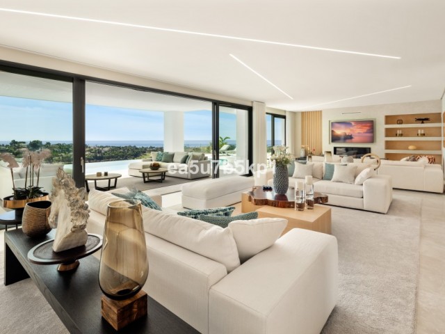 7 Bedrooms Villa in Benahavís